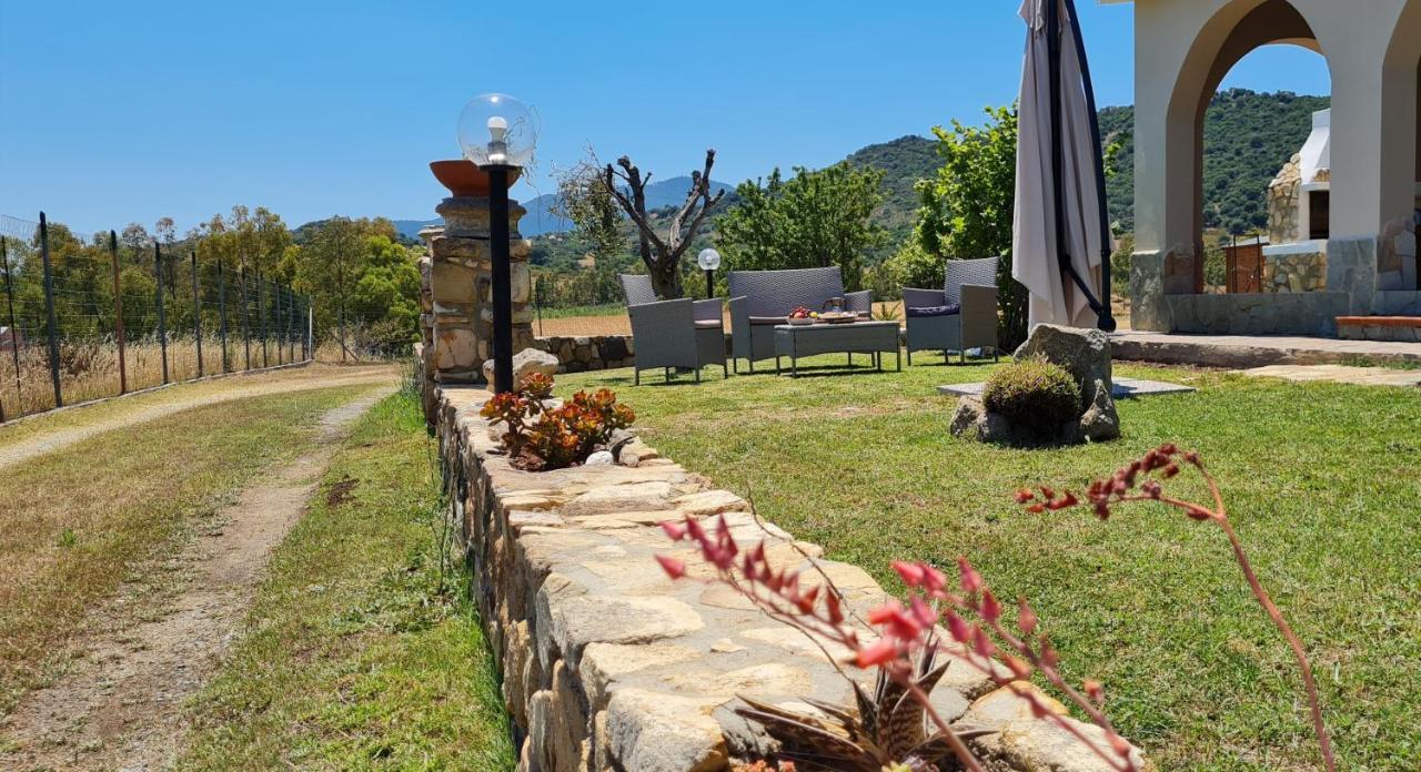 House Castiadas tra Mare e Montagna Esterno foto