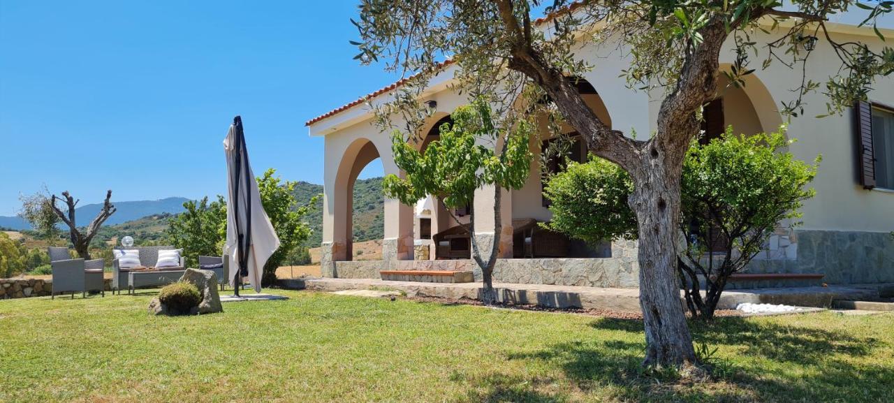 House Castiadas tra Mare e Montagna Esterno foto